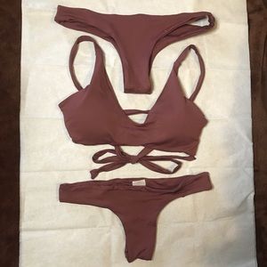 Ama Bikini set / Umi top Kamiya bottoms / Meridian